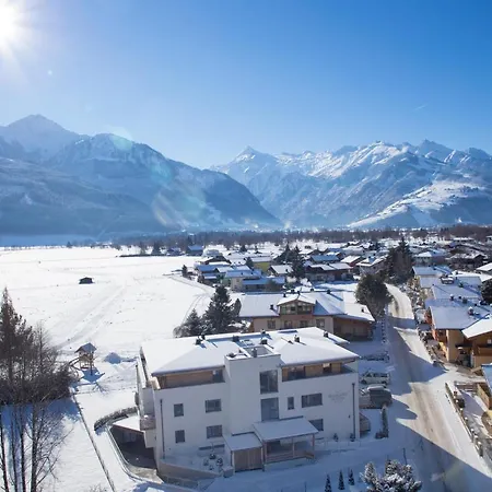 & Golf Zell Am By Alpin